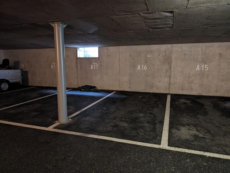 Appartement Spacieux Au Centre De La Gruyere Broc Екстериор снимка