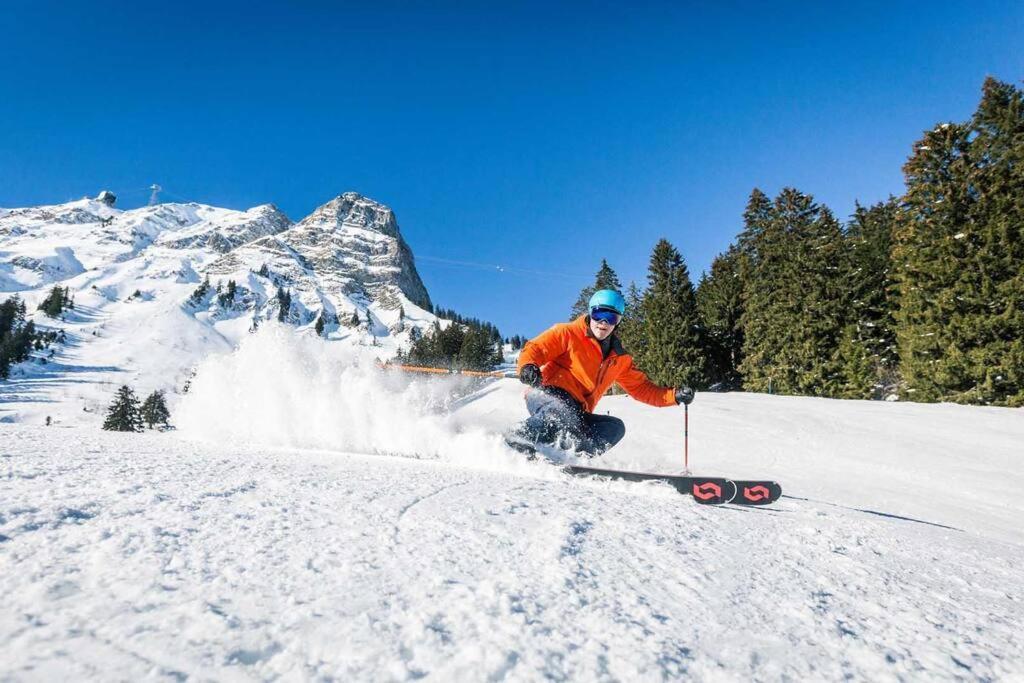 Appartement Spacieux Au Centre De La Gruyere Broc Екстериор снимка